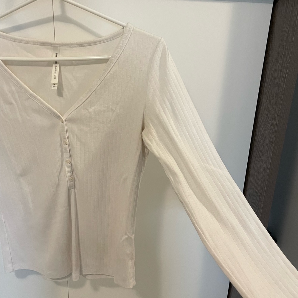 Aritzia Babaton white longsleeve